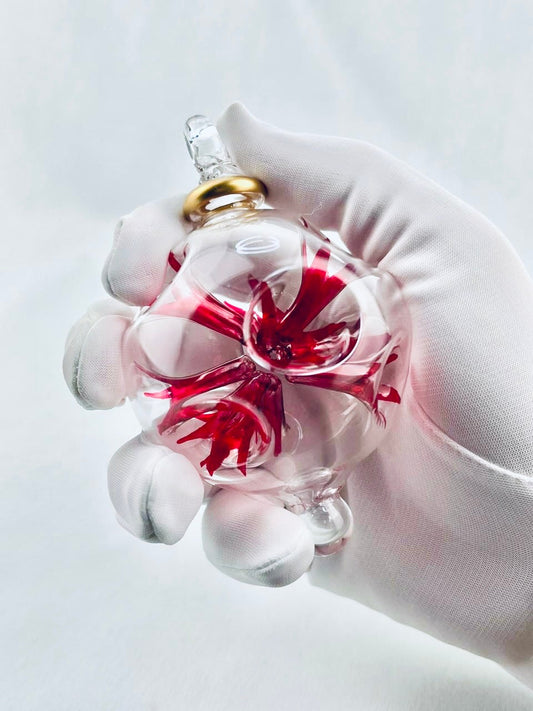 クリスマスツリーとお部屋に、なぜエジプトガラスのオーナメントなのか